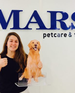 Diplômée 2012 Montpellier BS et chef de marque chez Mars France, Anaïde Piau est devenue la reine des friandises… pour les humains comme pour les animaux !