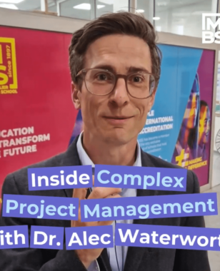 Plongez dans le monde de la gestion de projets complexes avec Dr. Alec Waterworth